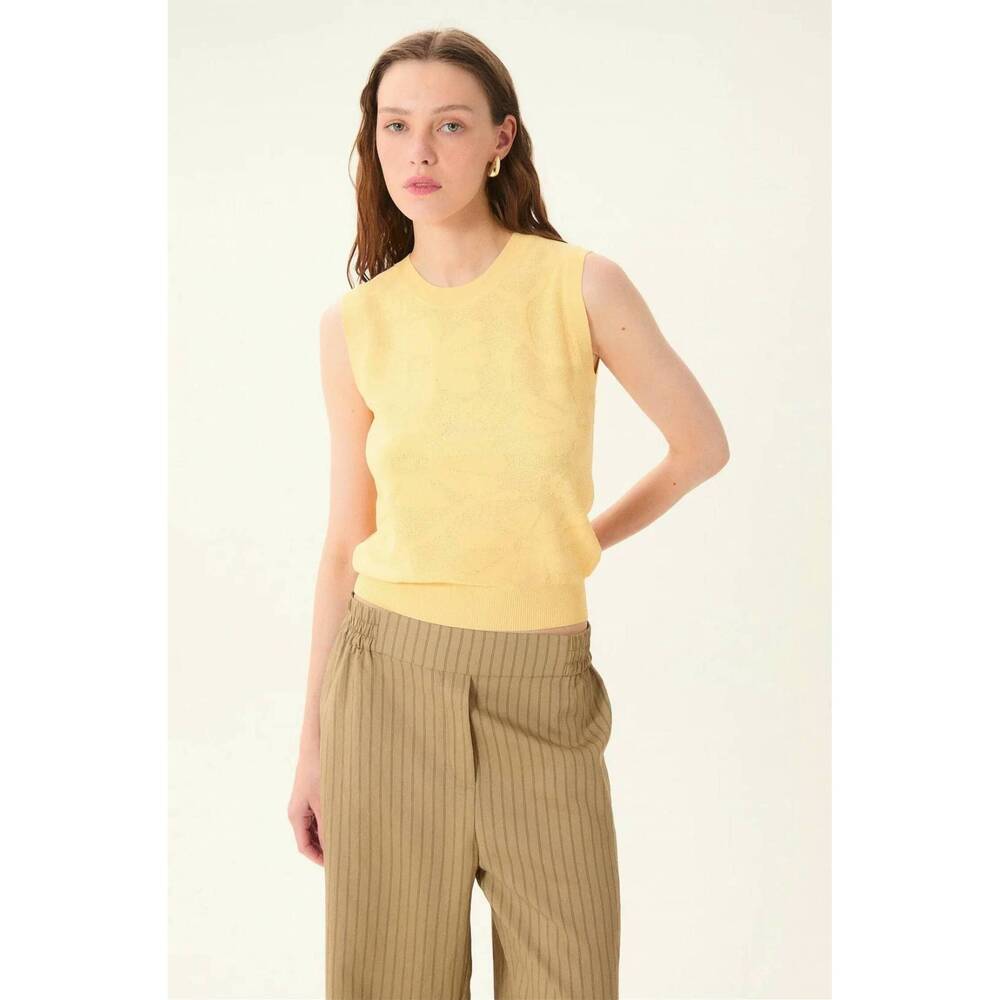 NEW DÈLUC icaria sleeveless knit top in butter cream